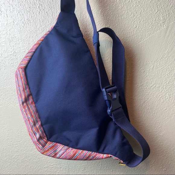 REBOOK vibrant striped belt bag with blue strap - Picture 4 of 8